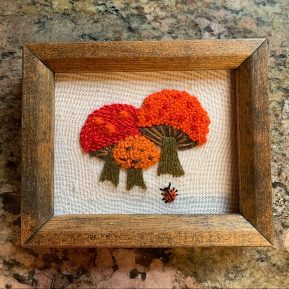 Other - Vtg Crewel Embroidery Framed Picture